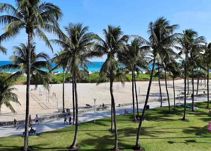 Ocean Drive Steps To Sea In South Beach With Free Parking
