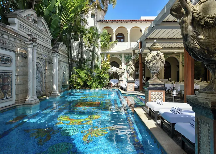 The Villa Casa Casuarina