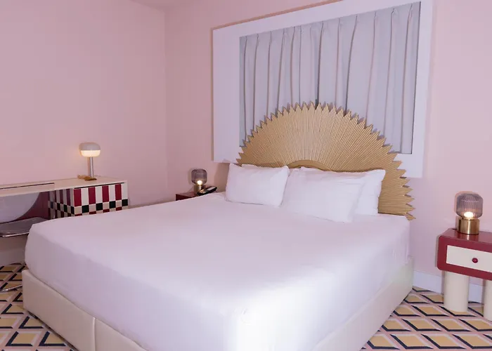 Crest Hotel Suites
