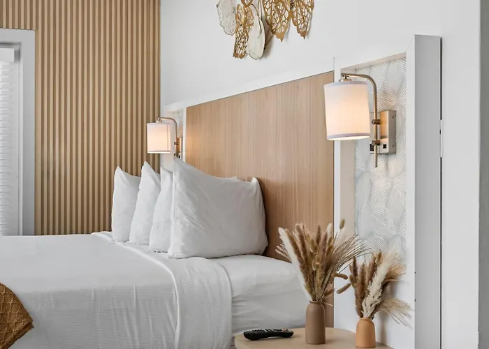 The Townhouse Hotel